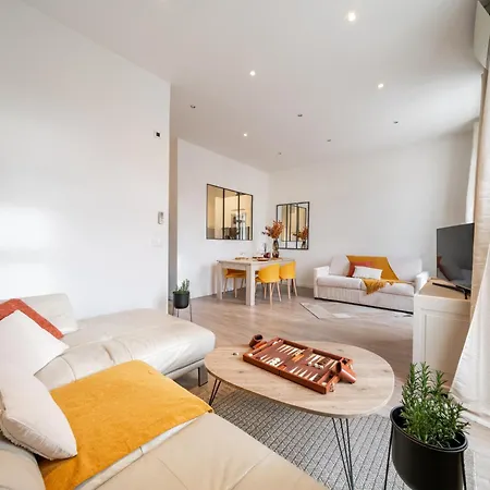 Hyper Centre - 2 Pieces Avec Balcon - 4 Couchages *