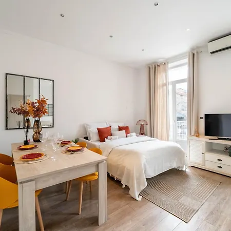 Hyper Centre - 2 Pieces Avec Balcon - 4 Couchages *