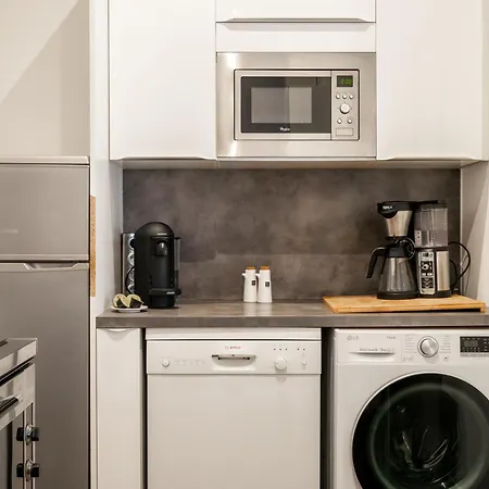 Hyper Centre - 2 Pieces Avec Balcon - 4 Couchages カンヌ