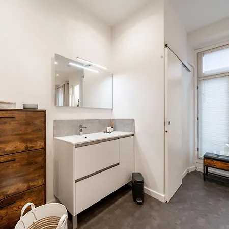 Hyper Centre - 2 Pieces Avec Balcon - 4 Couchages カンヌ