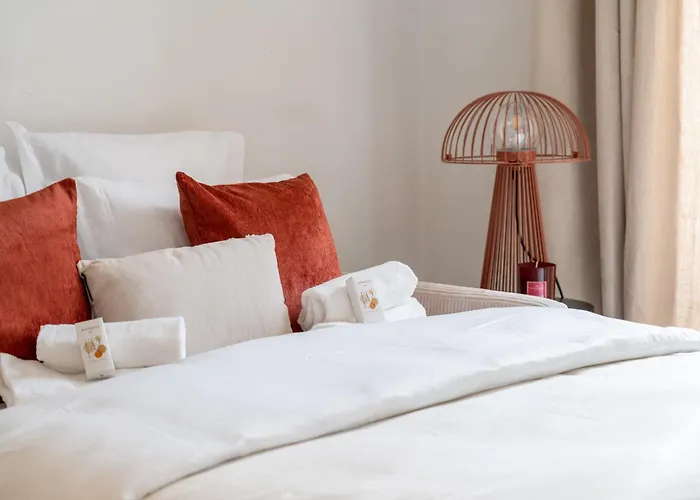 Hyper Centre - 2 Pieces Avec Balcon - 4 Couchages * كان