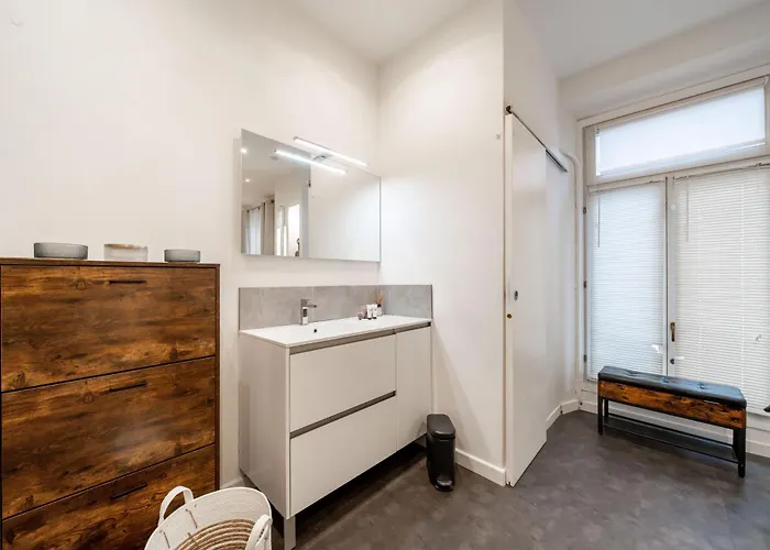 Hyper Centre - 2 Pieces Avec Balcon - 4 Couchages كان