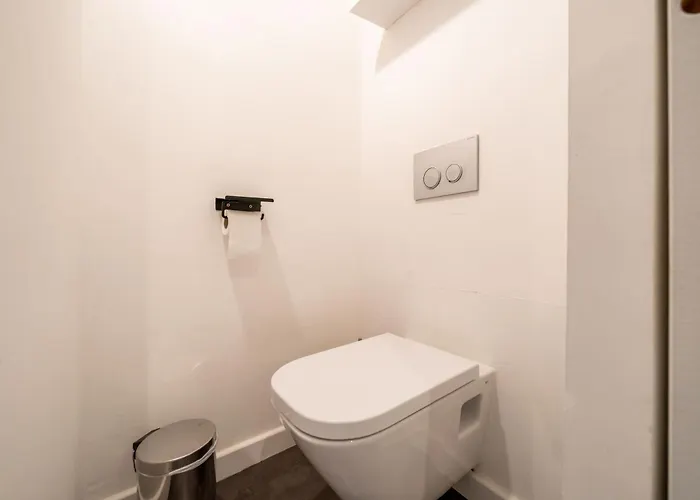 Hyper Centre - 2 Pieces Avec Balcon - 4 Couchages 戛纳