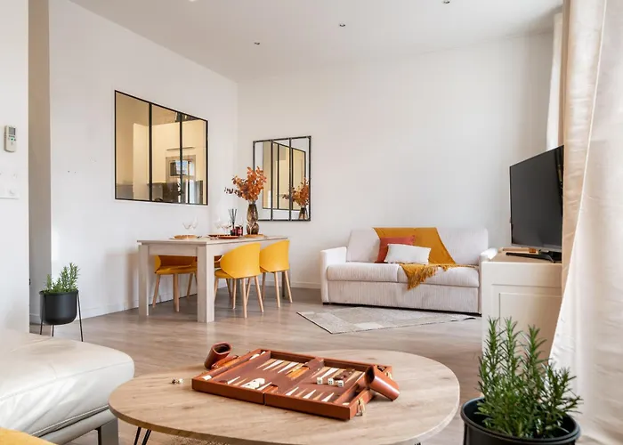 Hyper Centre - 2 Pieces Avec Balcon - 4 Couchages Apartman
